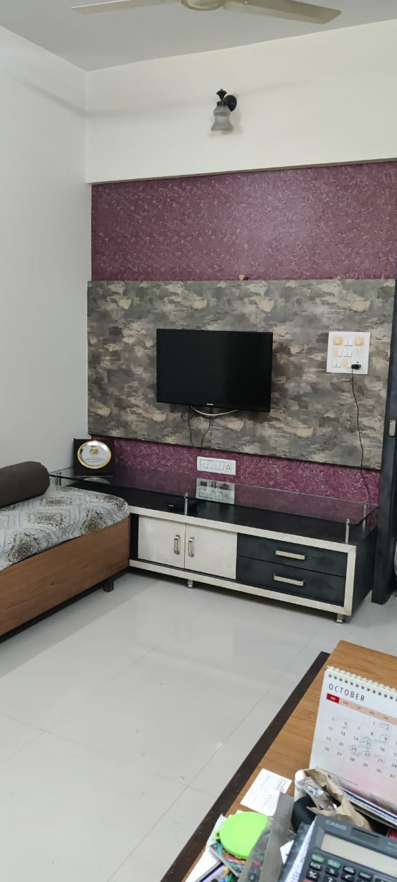 1.5 BHK Flat for Rent – Vasant Fiona, Opp. Vasant Lawns, Thane West (9th Floor)